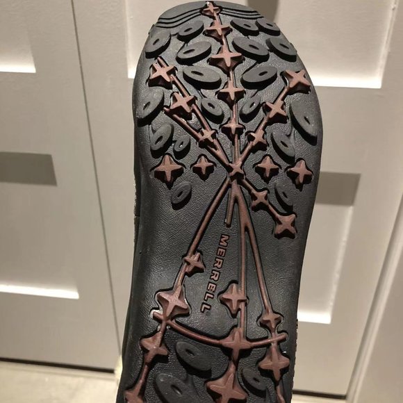 Moving out sale, Brand New Merrell Ladies black waterproof winter boots-size7 - Picture 9 of 10